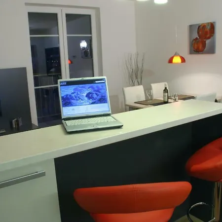 Apartmína *